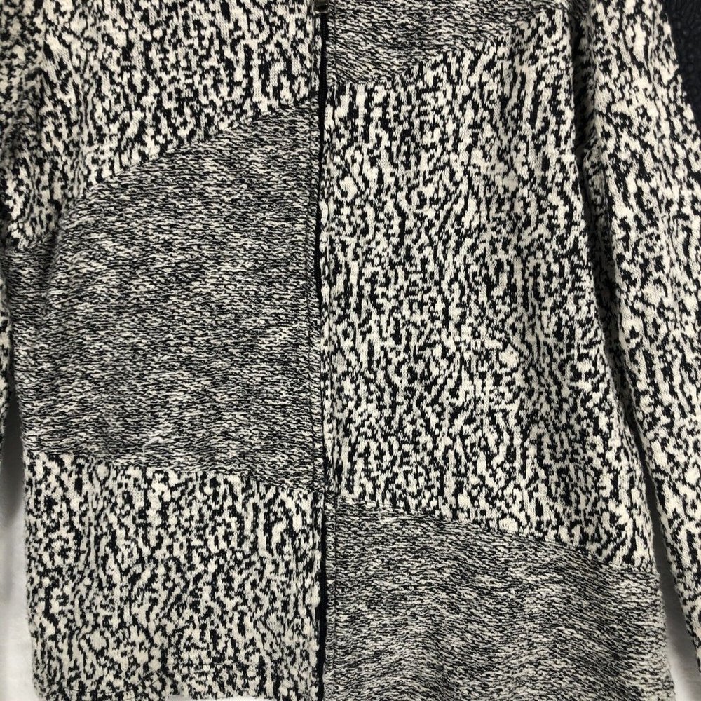 Erin London Women's Sweater Animal Print Jacket Size Adult Medium - Picture 9 of 11